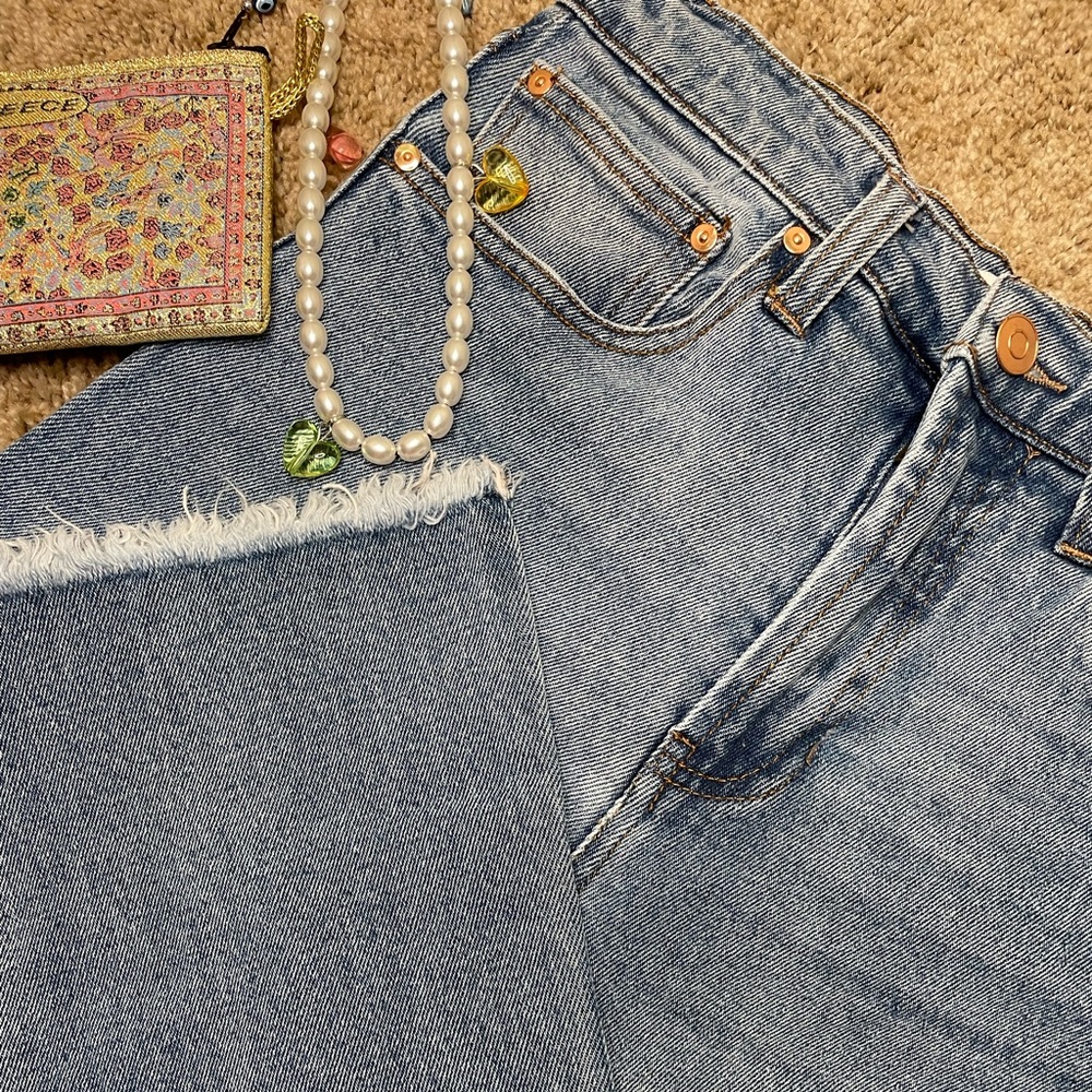 New West Of MelRose Jeans - Picture 3 of 9